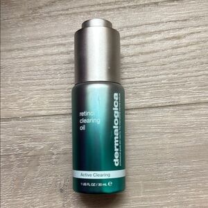 Dermalogica Retinoid Clearing Oil - Green and Silver
